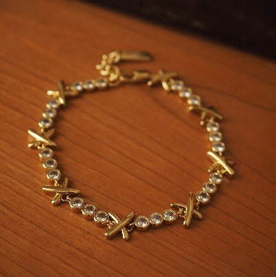 Vintage Style Cross Lines Sparkling Bracelet