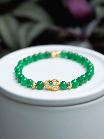 Vivid green Jade beads Bracelet with Lucky Charm