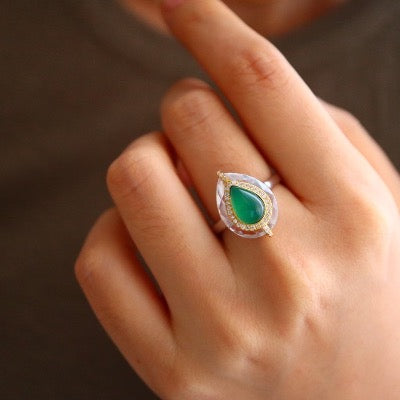 Royal green - Pear-cut Green onyx Ring - adjustable